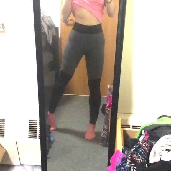 Two toned high waisted leggings - Picture 2 of 3